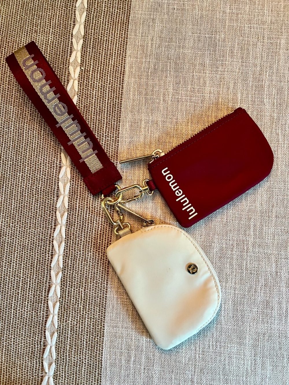🍋Lululemon Dual Pouch Wristlet Burgundy & Cream White Keychain Wallet Set